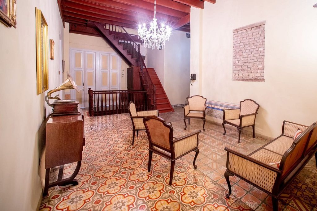 Hostal Balcones Muralla - Tòa nhà tuyệt vời này có từ năm 1886