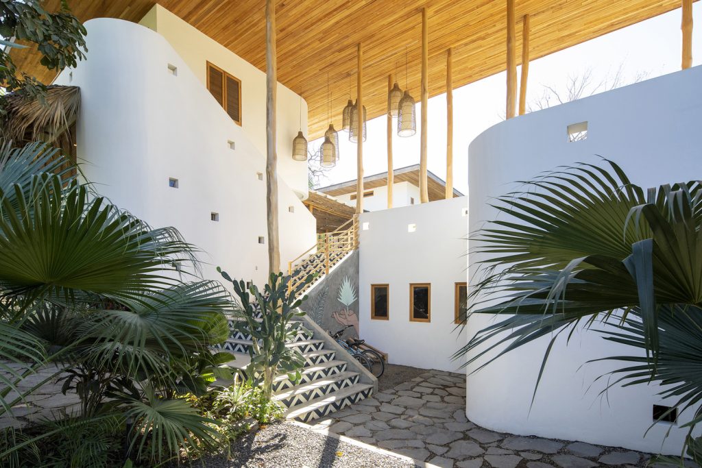 Nomadic Hotel, Salagnac Arquitectos