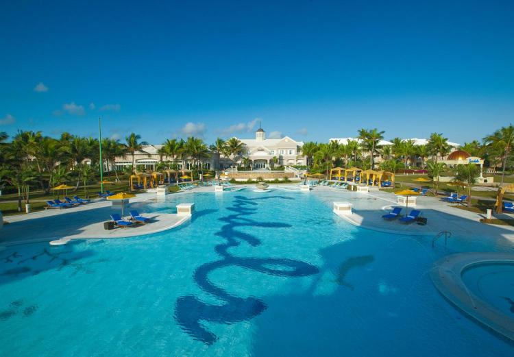 Sandals Emerald Bay