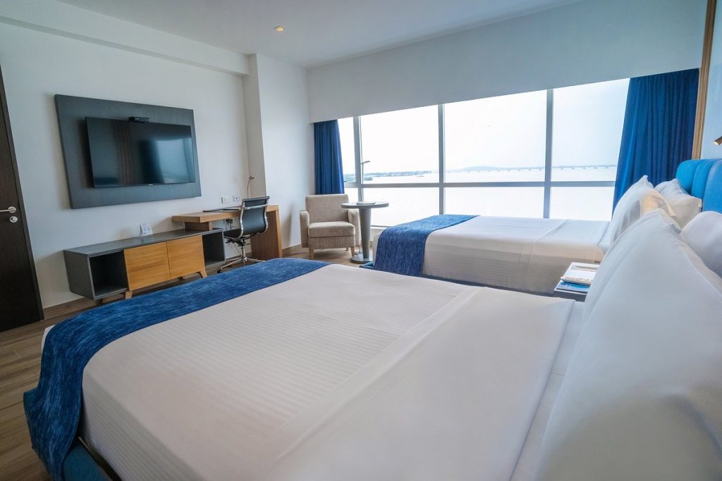 Wyndham Guayaquil Puerto Santa Ana -  Nằm ngay bên cạnh sông Guayas hùng vĩ