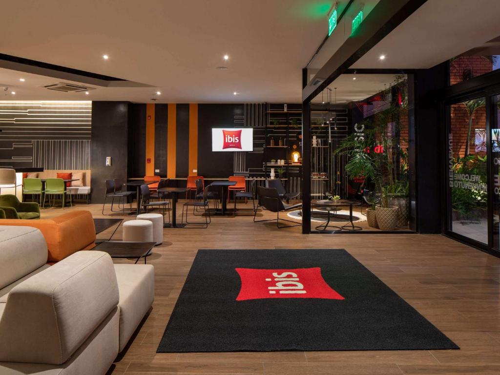 ibis hotels 