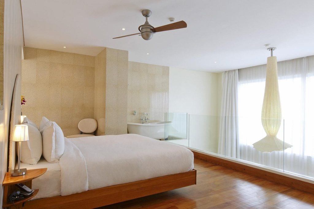 Airways Hotel - Nép mình vào sườn núi trong những khu vườn thực vật của riêng mình với tầm nhìn tuyệt đẹp