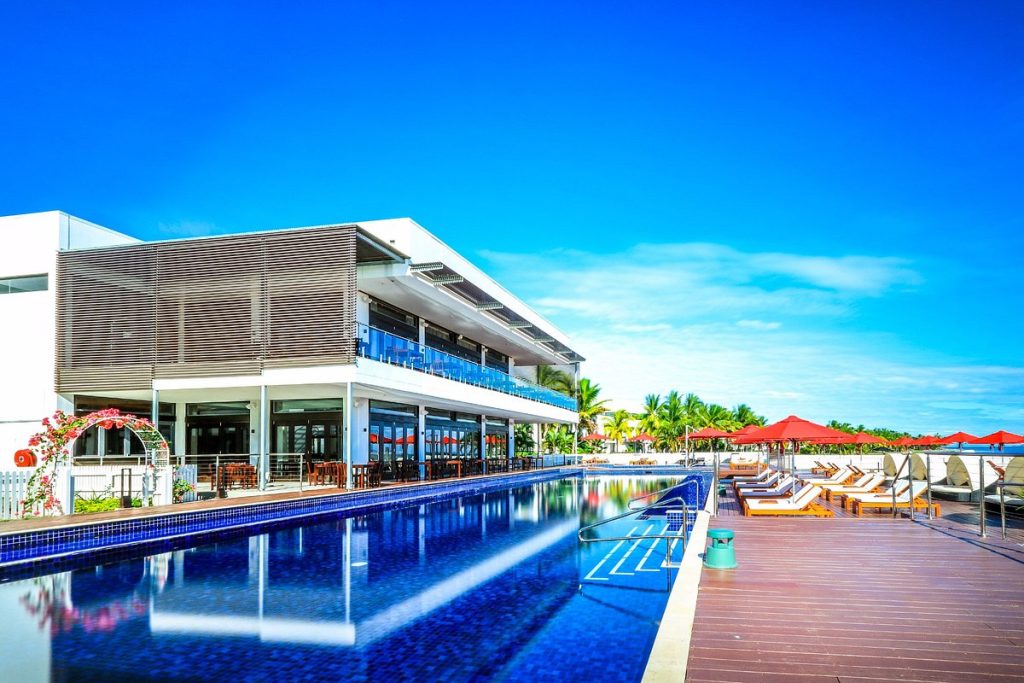 Hilton Fiji Beach Resort & Spa - Khám phá thiên đường của mặt trời, biển và cát tại khu nghỉ mát thư giãn