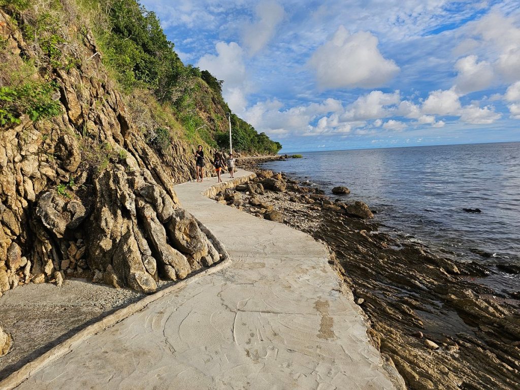 Loloata Island Resort - Một khu nghỉ mát sang trọng được thiết kế độc đáo, thực sự gắn kết với cảnh quan thiên nhiên