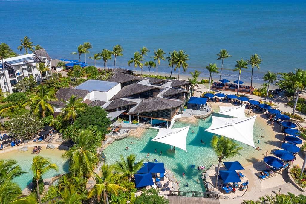 Radisson Blu Resort, Fiji Denarau Island - Nằm giữa 10 mẫu vườn nhiệt đới, thác nước đẹp như tranh vẽ và bãi biển riêng