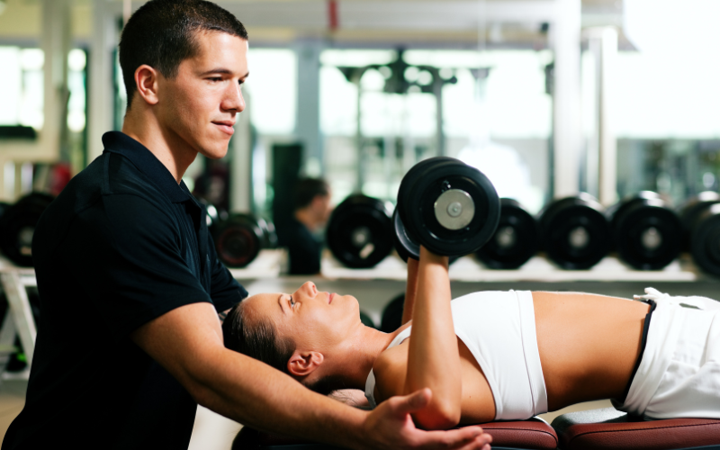 Khách hàng được chăm sóc và hướng dẫn trong quá trình tập Gym