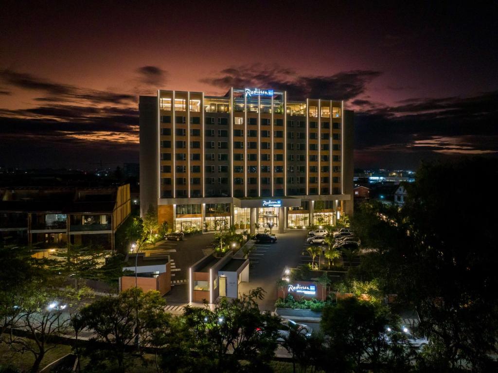 Khách Sạn Radisson Blu Antananarivo Waterfront