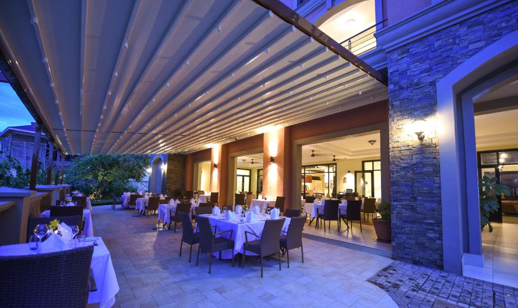 Thiết kế khách sạn Mestil - Không gian xanh