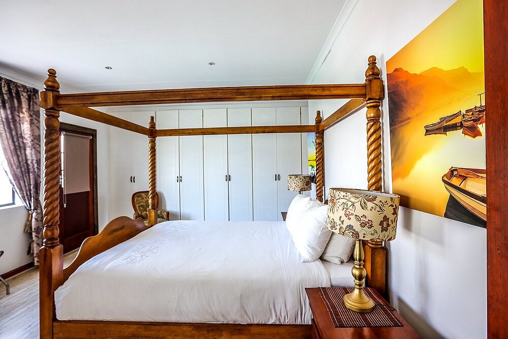 Kiến trúc Misty Waves Boutique Hotel 