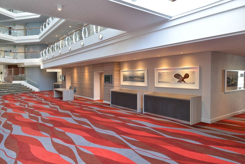 Khách sạn Radisson Blu Hotel Waterfront