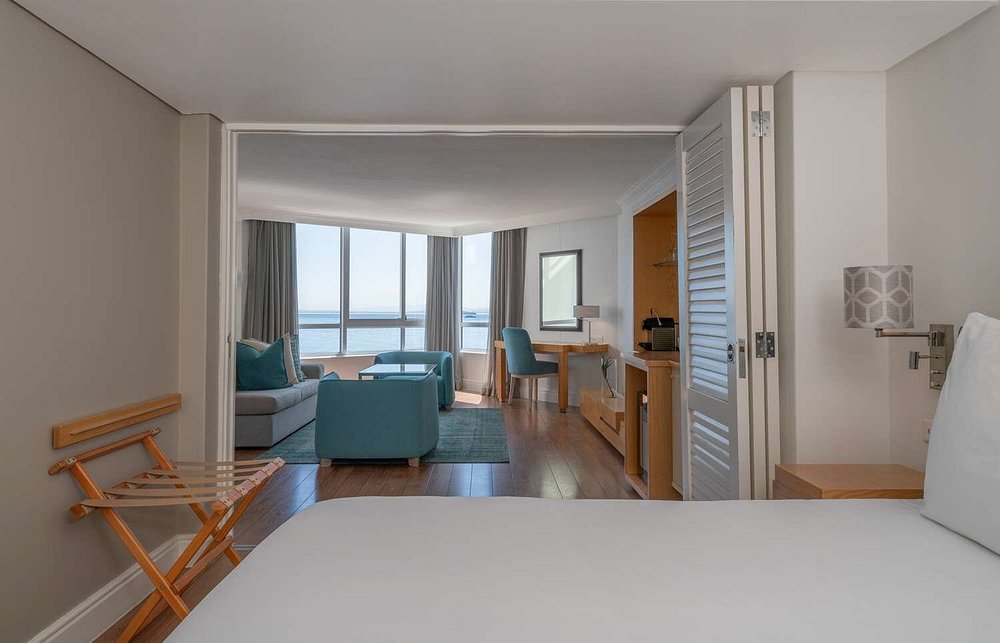 Khách sạn Radisson Blu Hotel Waterfront
