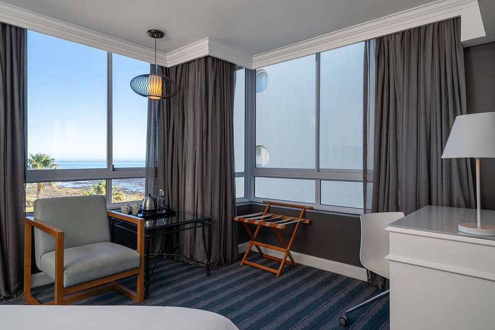 Khách sạn Radisson Blu Hotel Waterfront