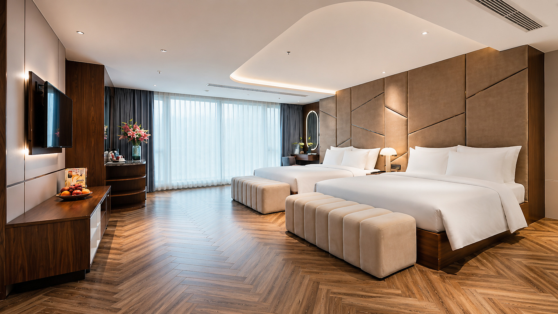 Phòng khách sạn 3 sao phong cách hiện đại, bố trí hai giường rộng rãi với vật liệu gỗ và gam trung tính.
