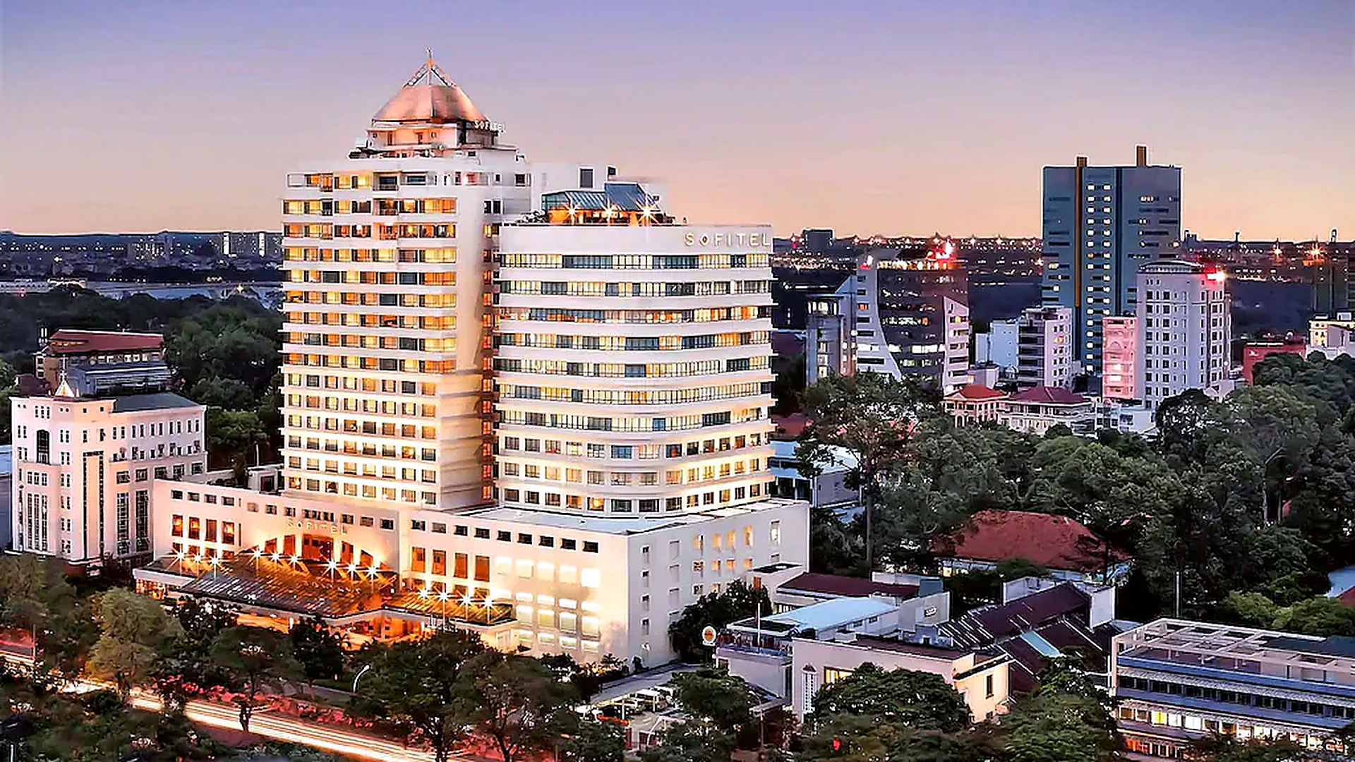 Khách sạn 5 sao phong cách Pháp đương đại