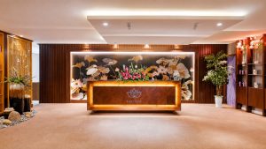 Không gian lễ tân spa sang trọng, chỉn chu và giàu cảm xúc thẩm mỹ.