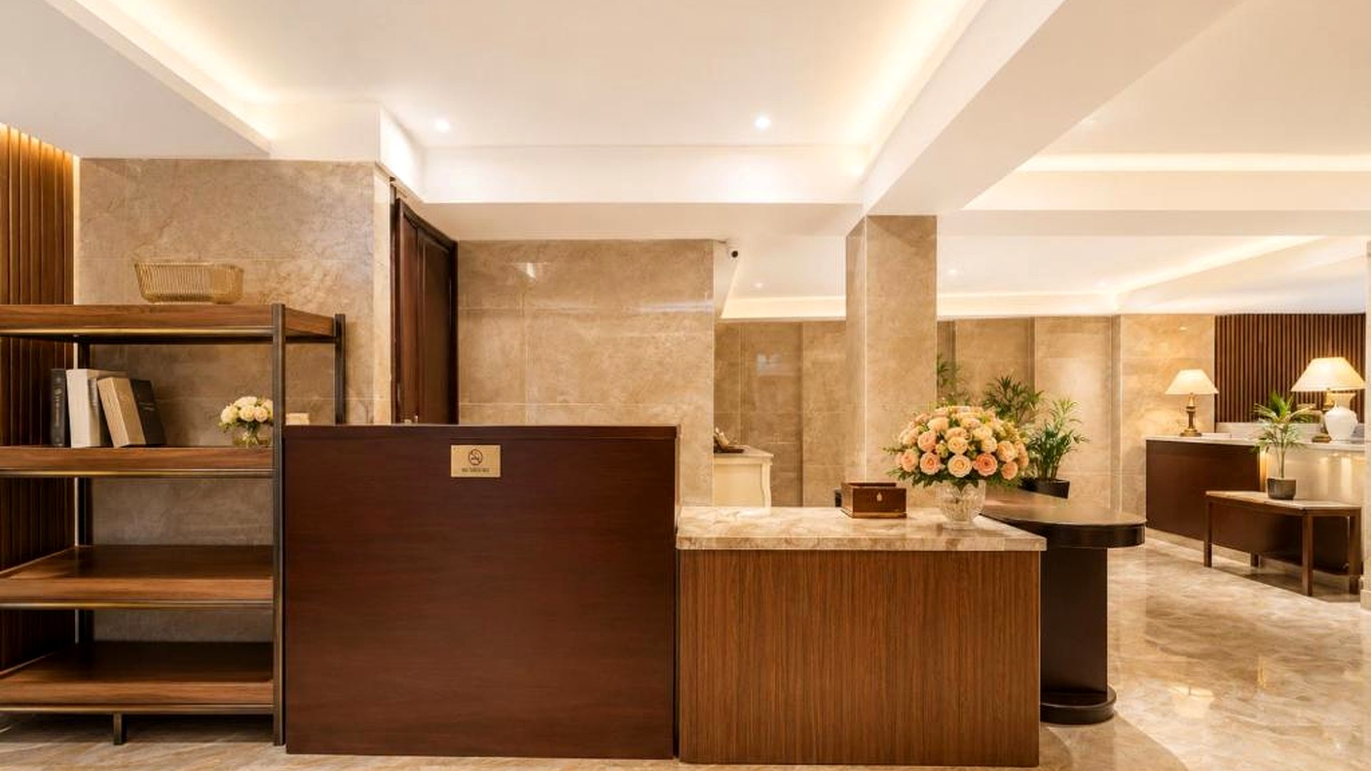 Sảnh lễ tân tân cổ điển chỉn chu.