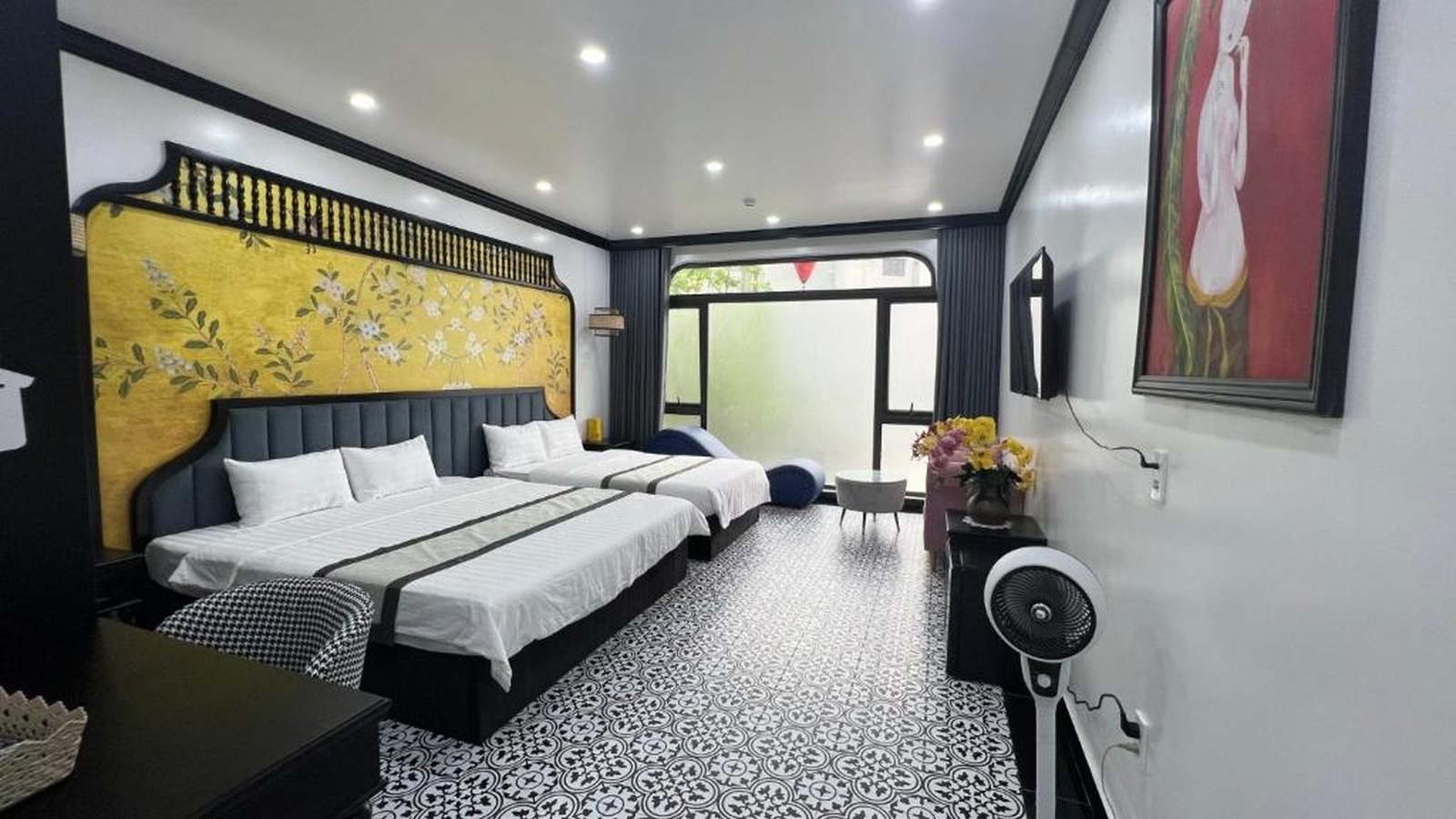 Không gian phòng hai giường phong cách Indochine đương đại