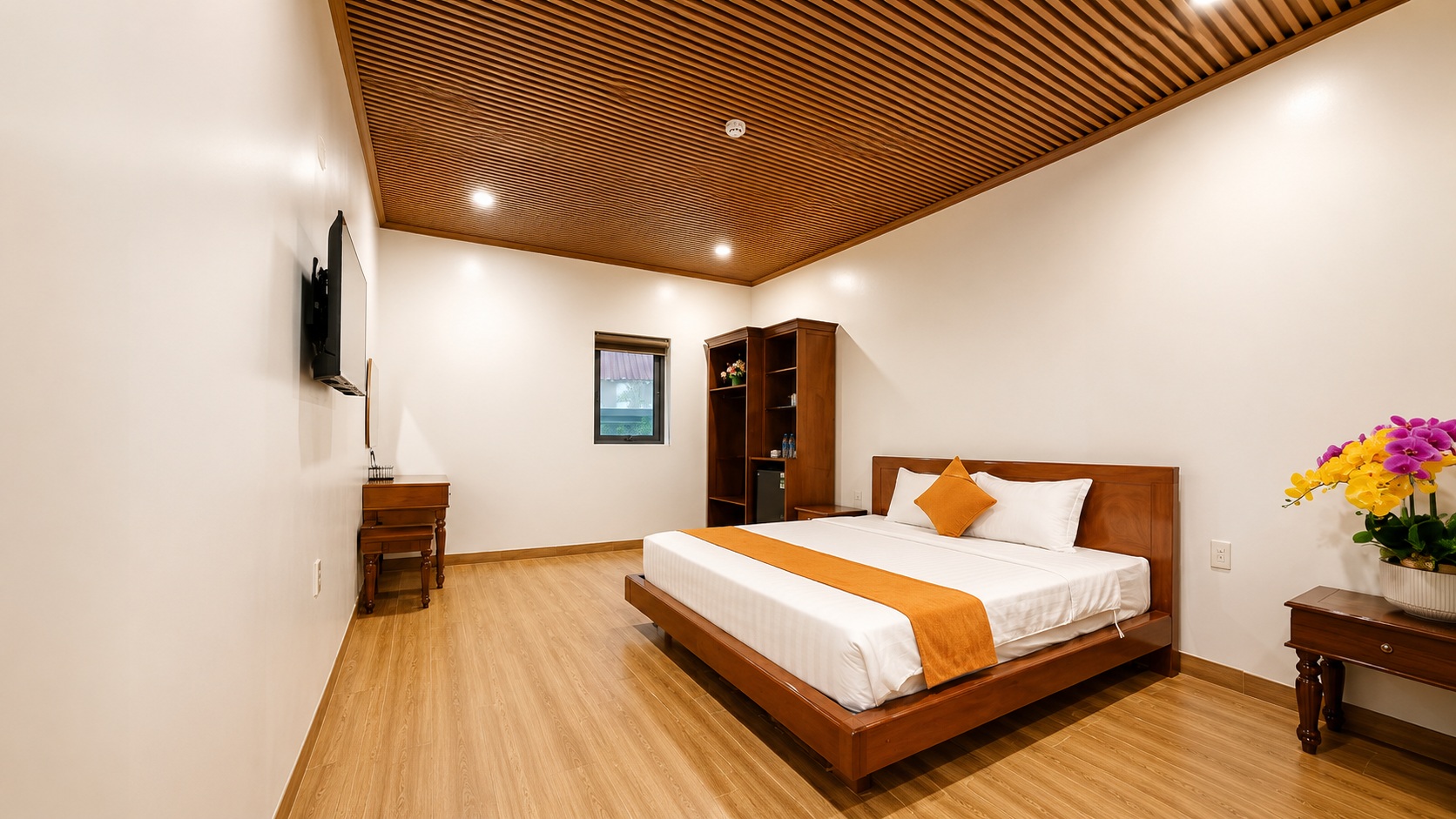 Thiet Ke Khach San 2 Sao Tan Co Dien Phong Ngu Rong