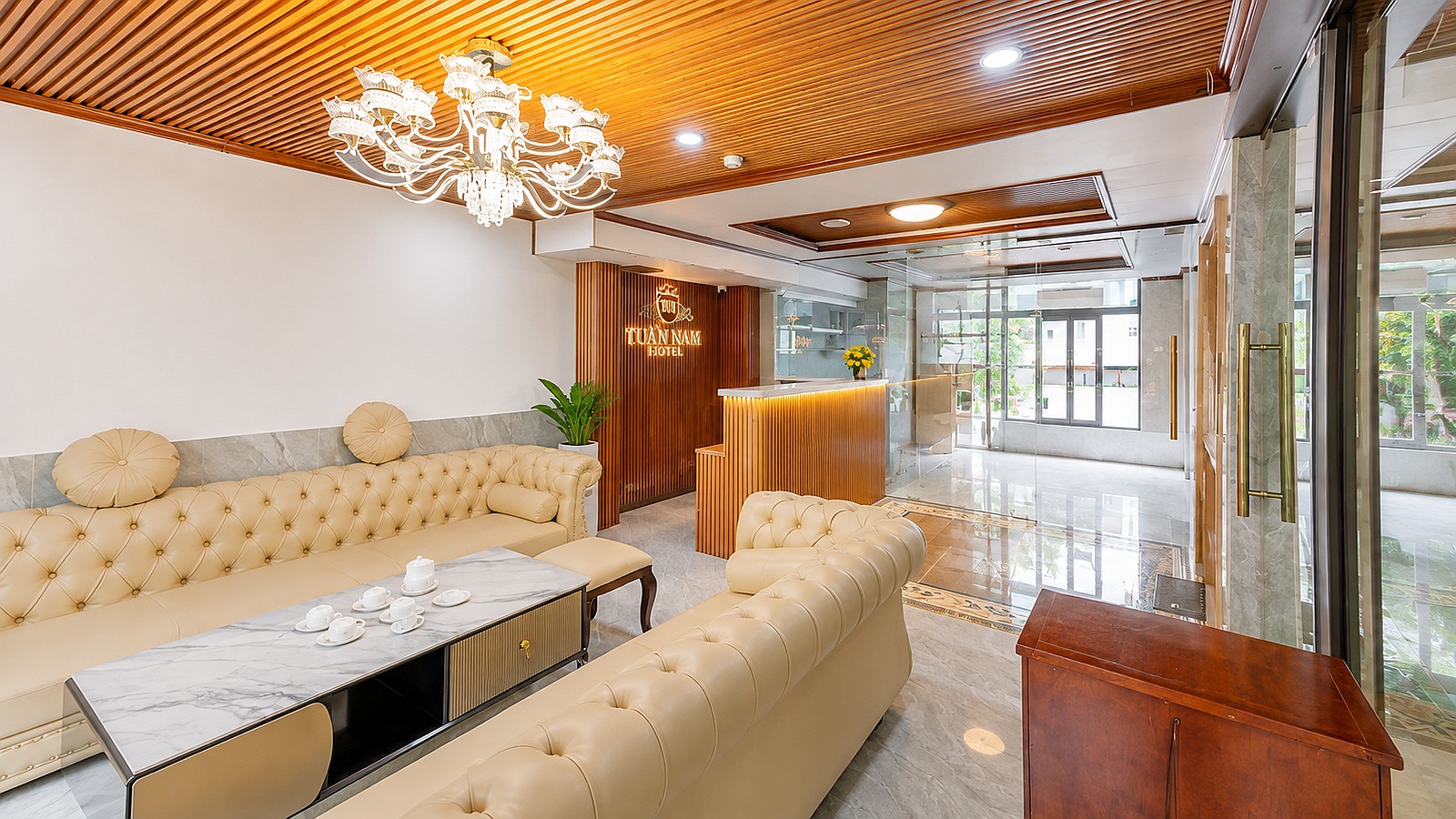 Khách sạn 5 sao phong cách hiện đại ven biển – trải nghiệm nghỉ dưỡng đẳng cấp cho kỳ nghỉ trọn vẹn