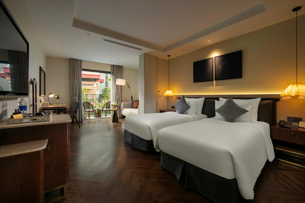 Khách sạn 5 sao phong cách Indochine hiện đại và tiện ích nổi bật